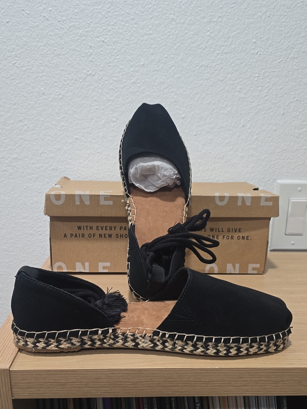Toms Katalina Black Suede Sandals